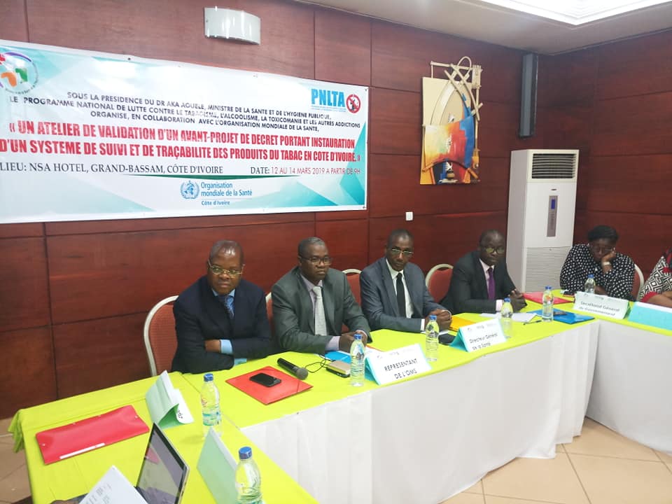 Le PNLTA ( Programme National de Lutte contre le Tabagisme, l'Alcoolisme, la Toxicomanie et les autres Addictions) et L'OMS (Organisation Mondiale de la Santé) organisent L'Atelier de validation d'un Avant projet de décret portant instauration d'un système de suivi et de traçabilité des produits du tabac en Côte d'ivoire. Placé sous la présidence de Dr AKA AOUELE, Ministre de la Santé et de l'Hygiène Publique représenté par Dr ANOUAN, Directeur Général Adjoint de la Santé. 12 Mars 2019.