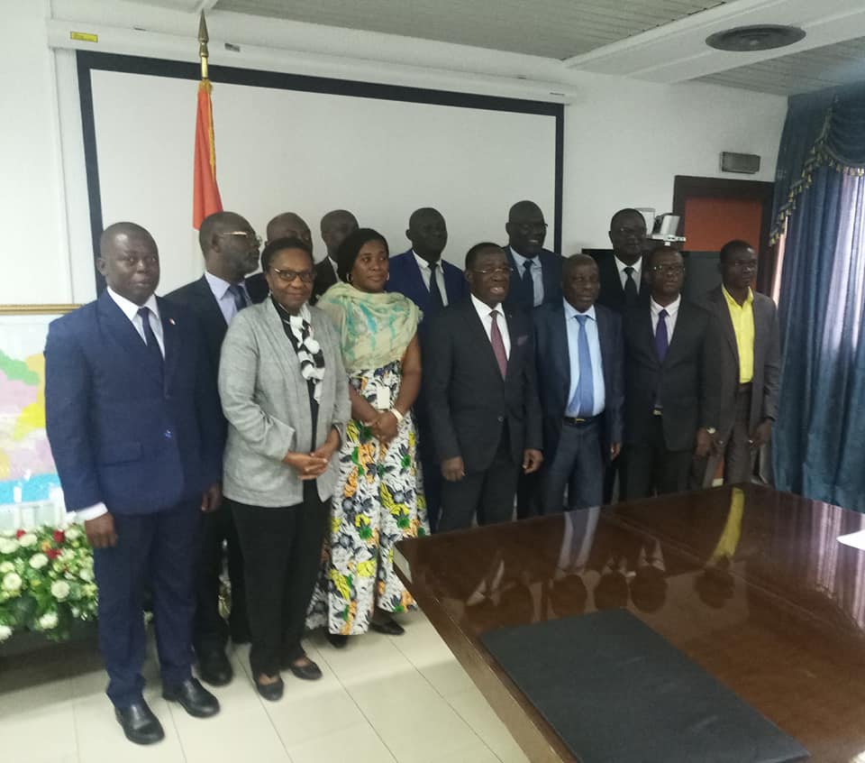 Première réunion du secrétariat technique de la Plateforme Nationale de Coordination du Financement de la Santé (PNCFS) en présence de Dr AKA Aouélé, Ministre de la Santé et de l'Hygiène Publique. 28 Août 2019 Première réunion du secrétariat technique de la Plateforme Nationale de Coordination du Financement de la Santé (PNCFS) en présence de Dr AKA Aouélé, Ministre de la Santé et de l'Hygiène Publique. 28 Août 2019
