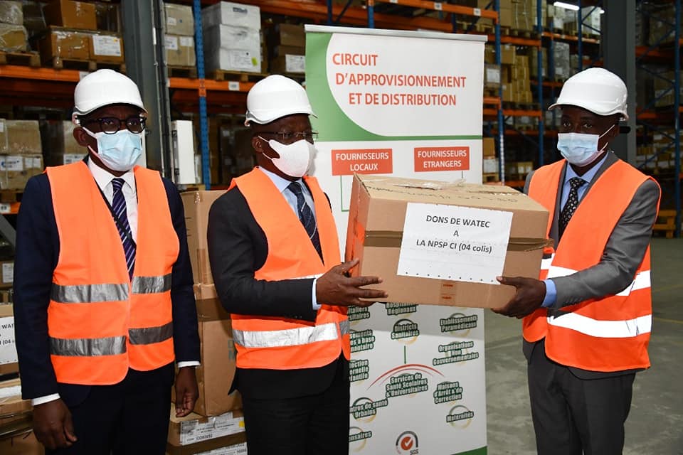 DON DE KITS SANITAIRES AU MINISTERE DE LA SANTE, DE L'HYGIÈNE PUBLIQUE ET DE LA COUVERTURE MALADIE UNIVERSELLE DON DE KITS SANITAIRES AU MINISTERE DE LA SANTE, DE L'HYGIÈNE PUBLIQUE ET DE LA COUVERTURE MALADIE UNIVERSELLE