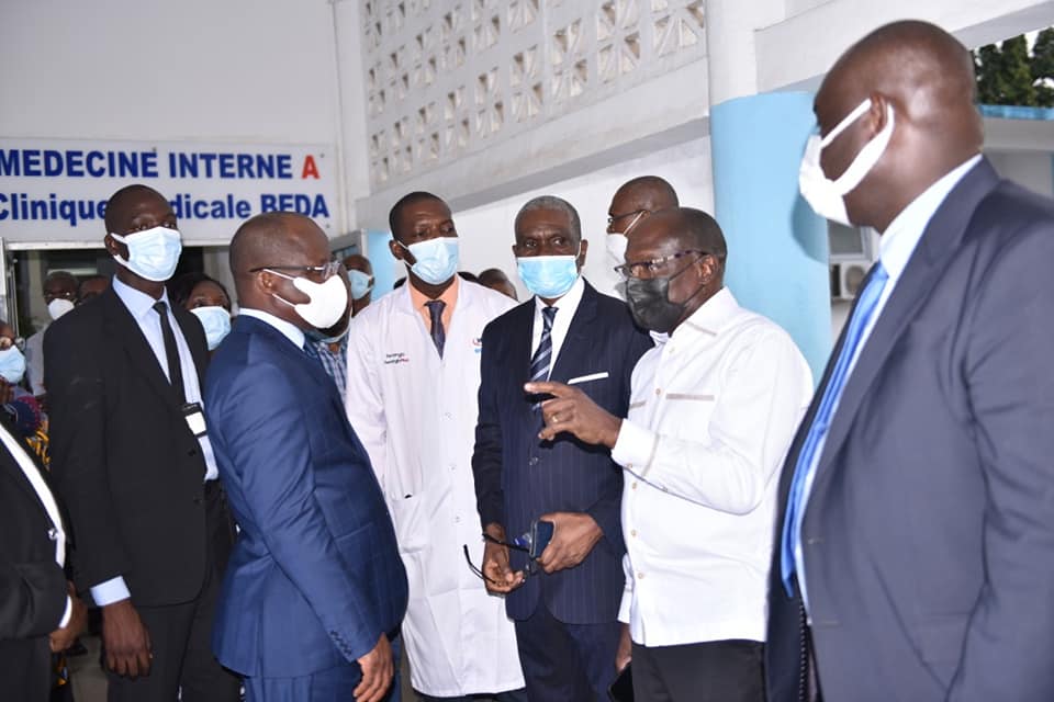 CHU DE TREICHVILLE / LE MINISTRE PIERRE DIMBA FAIT UNE INCURSION AUX URGENCES OBSTÉTRIQUES
