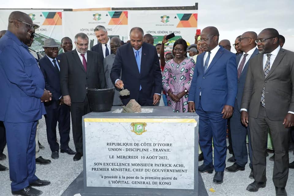 KONG / LE PREMIER MINISTRE POSE LA PREMIÈRE PIERRE DE L'HÔPITAL GÉNÉRAL (129 LITS) KONG / LE PREMIER MINISTRE POSE LA PREMIÈRE PIERRE DE L'HÔPITAL GÉNÉRAL (129 LITS)